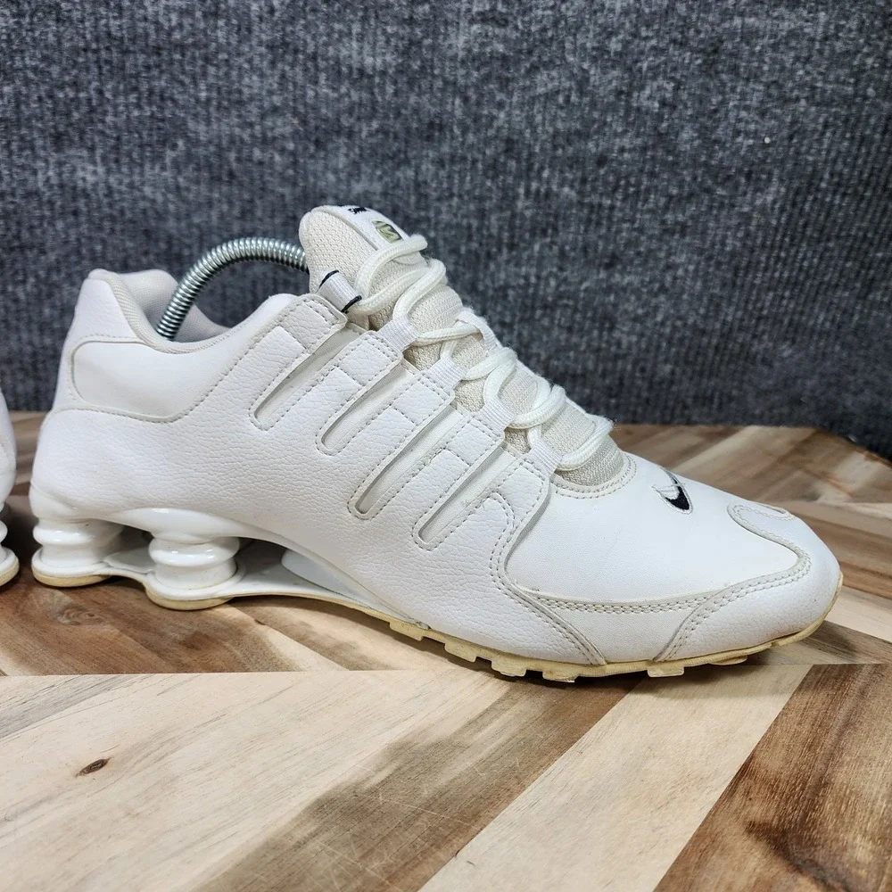 Nike Shox NZ Mens Size 10 White Black Athletic Leather Walking Shoes  Sneakers